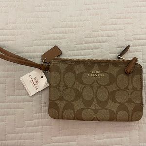 Coach Wristlet NWT